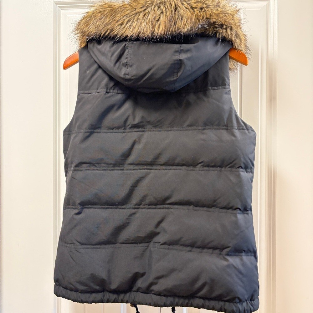 Eddie Bauer Down Puffer Vest with Faux Fur Hood Black – M - Picture 5 of 10